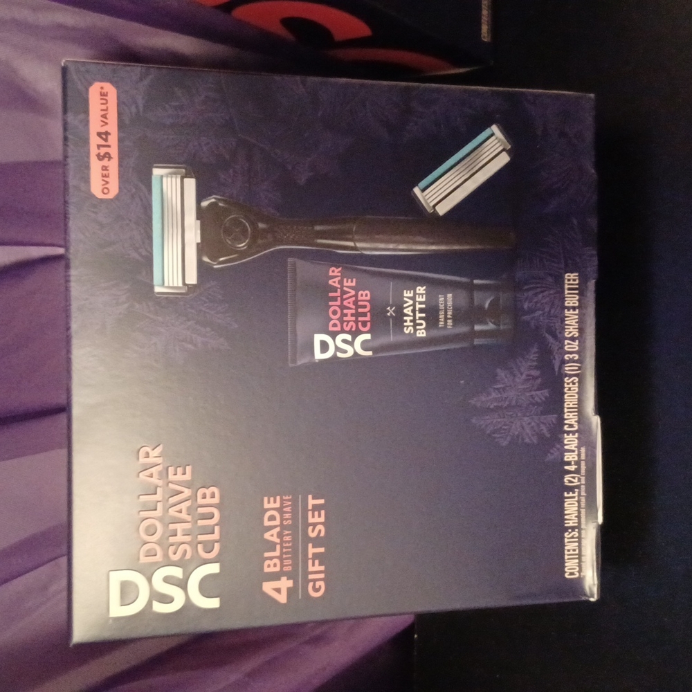 1 New DSC Dollar Shave Club 4 Blade Gift Sets